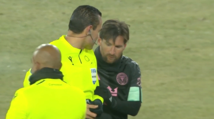 賽后向梅西要簽名！ESPN：墨西哥裁判被停哨半年，再犯無限期停哨