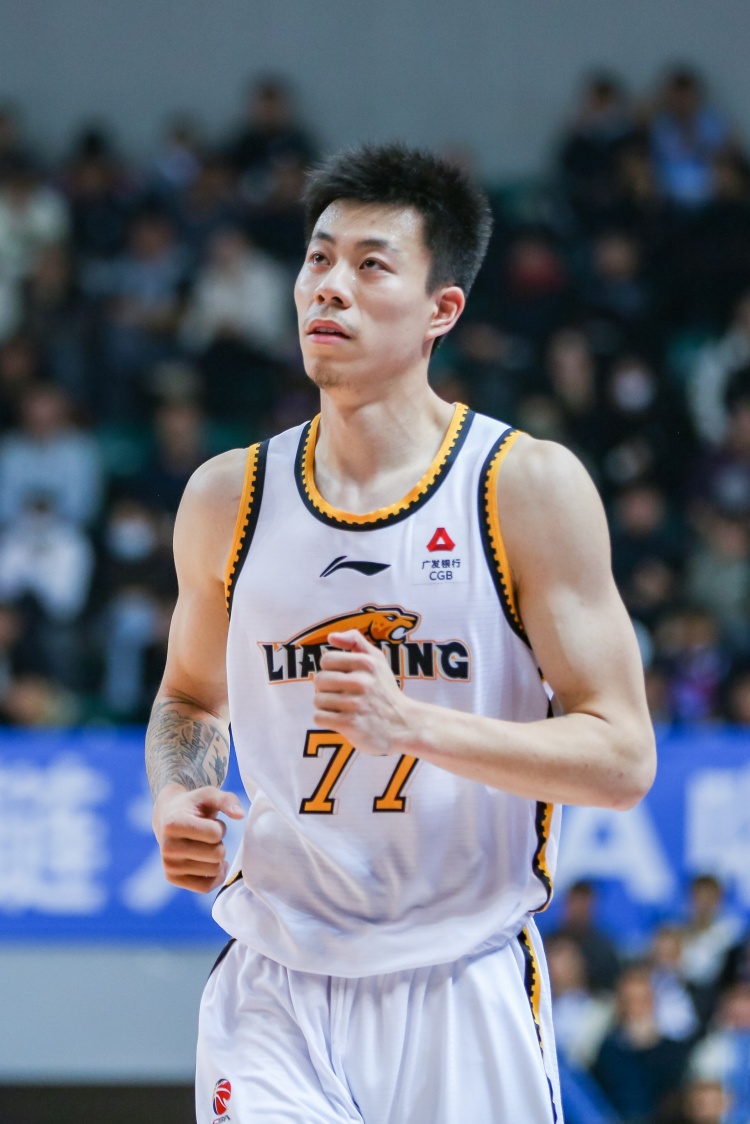 媒體人：張鎮麟、韓德君將因傷缺席今晚對陣北控的比賽